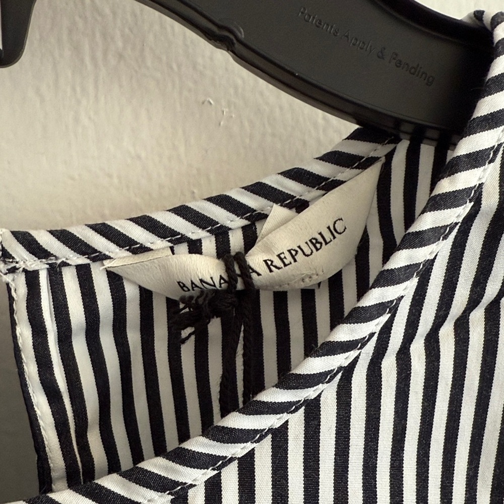 Banana Republic Striped Black and White Women's Top Size:XS - Picture 3 of 3